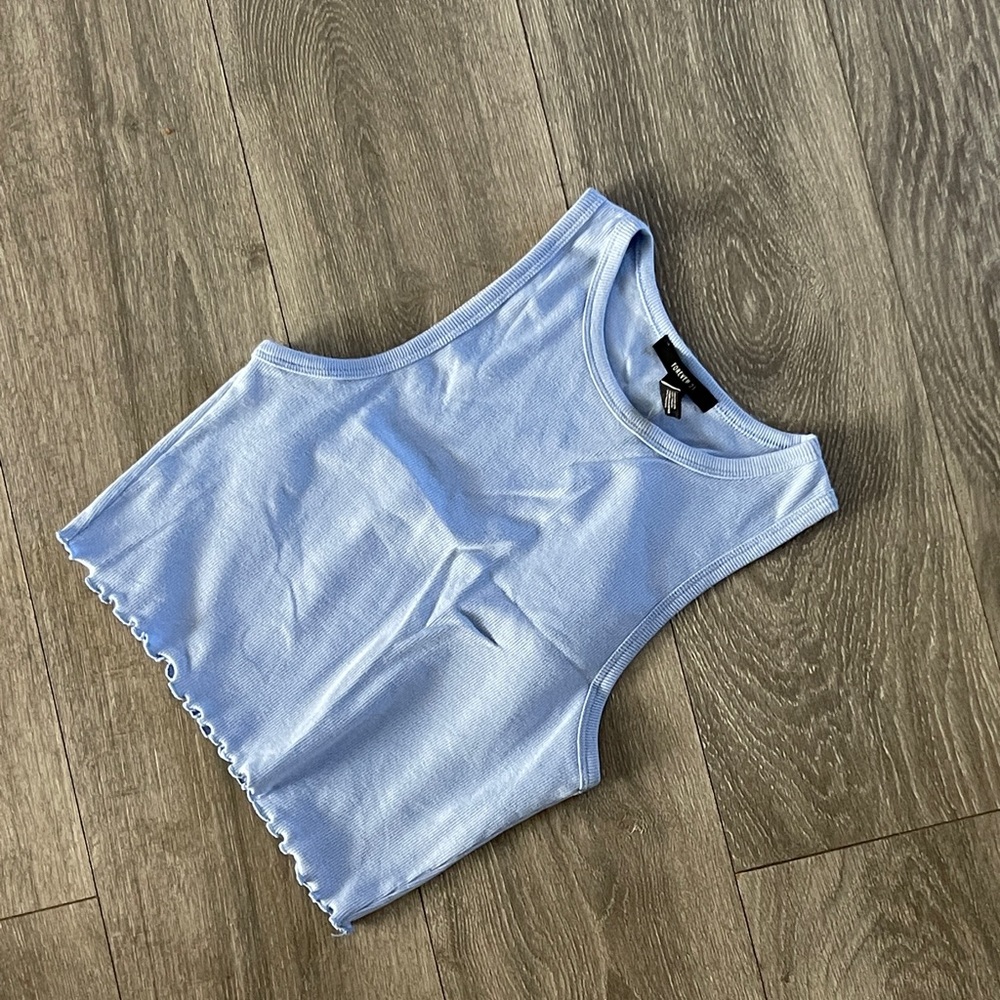 Forever21 NWT crop top.